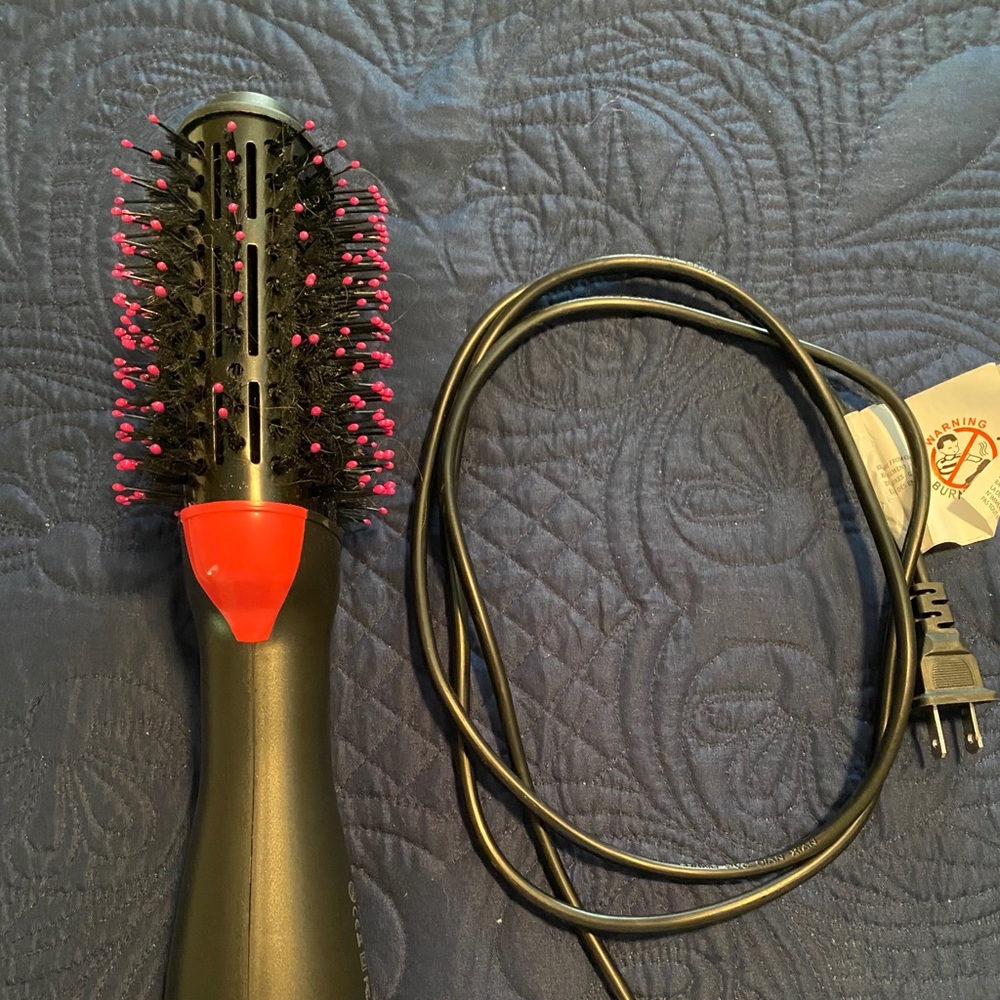 Dryer / Styler - Picture 3 of 4